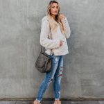 15 Cozy Outfits With Sherpa Jackets And Sweaters - Styleohol