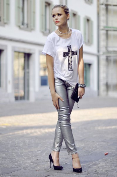 How to Wear Silver Leggings: 15 Chic & Stunning Outfit Ideas .
