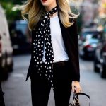 20 Outfits That Look Way Cooler With a Skinny Scarf | How to wear .