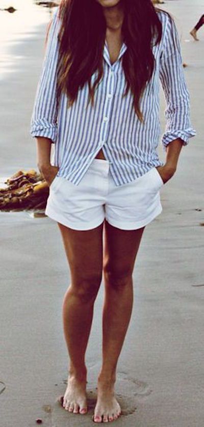 Striped button down. | Outfit, Outfit ideen, Sommer strand outf