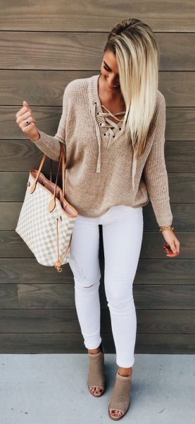 How to Wear Tan Sweater: Best 15 Artistic & Cozy Outfit Ideas for .