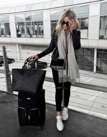 44 Classic And Casual Airport Outfit Ideas | Airport travel .