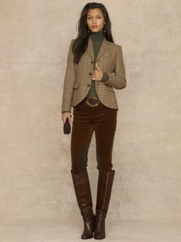 Tweed blazer + burgundy jeans + boots = outfit idea | Blazer .