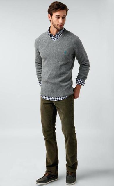 15 Men Outfits With V-Neck Sweaters - Styleohol