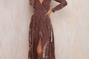 4349dfd84af7c0a3697058edec80c8cb–velvet-dresses-velvet-wrap-dress .