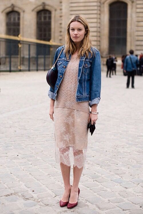 7 Tips on How to Wear a Denim Jacket - Her Style Co