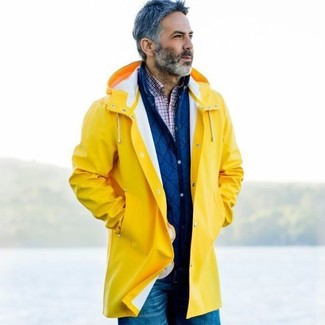 How to Wear a Yellow Raincoat For Men (13 looks & outfits) | Men's .