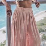 summer #trends #outfits | White Crochet Top + Pink Pleated .