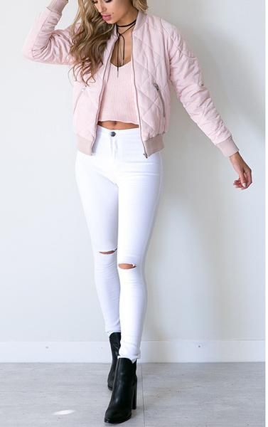 White High Waisted Jeans
  Outfits for Ladies
