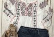 Boho Chic Embroidered Peasant Blouse / Via Instagram .