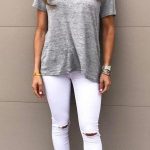 ootd t shirt + ripped jeans | Ripped jeans outfit, White jeans .