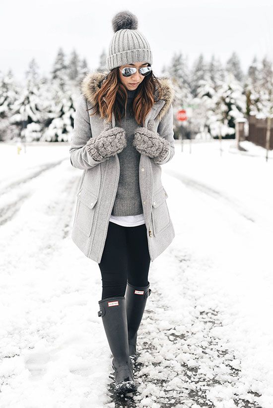 5 Stylish Snow Outfit Ideas | Casual winter outfits, Snow day .