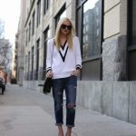 18 V-Neck Sweater Outfits For Ladies - Styleohol