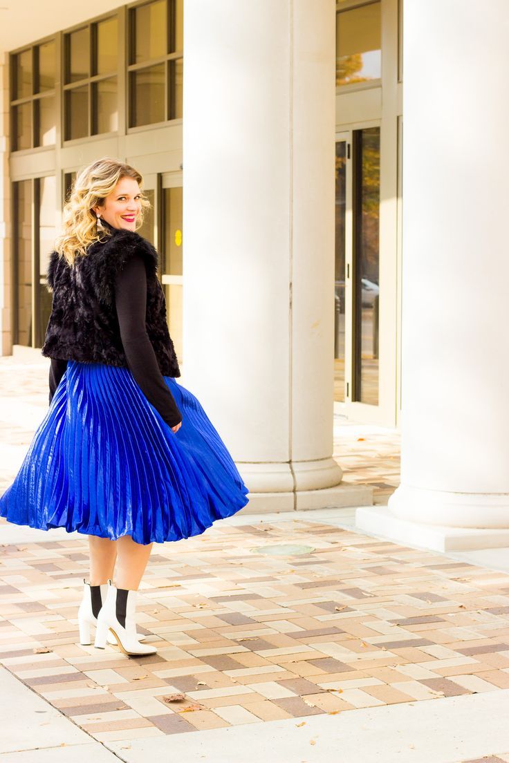 Pleated Midi Skirt Outfit
  Ideas for Ladies