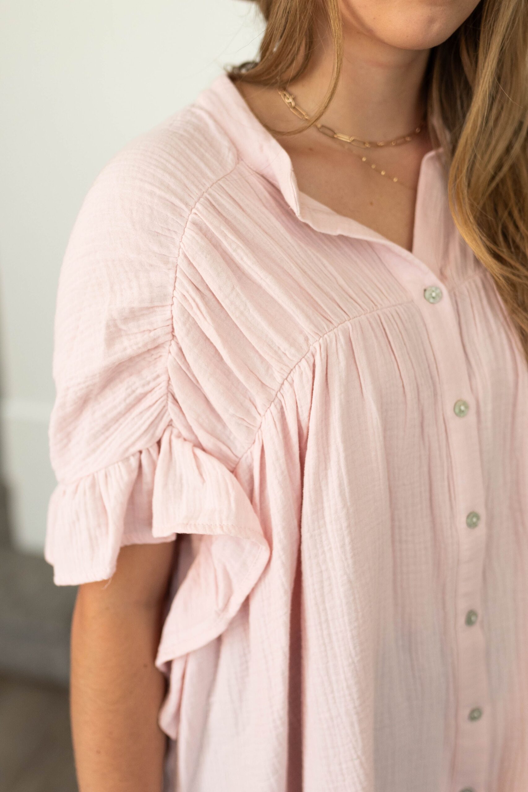 How To Wear Blush Tops