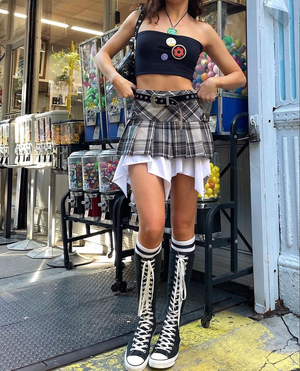 Top Plaid Pleated Mini Skirt
  Outfit Ideas