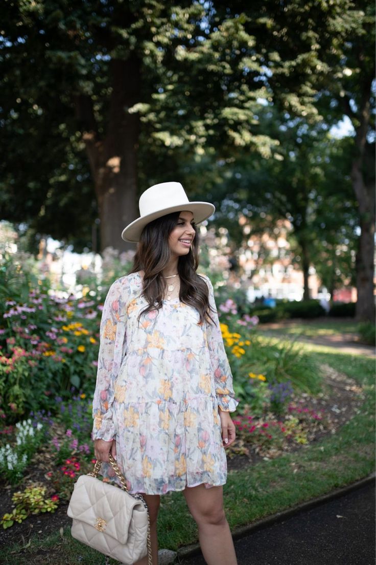 White Floral Dress Outfit
  Ideas
