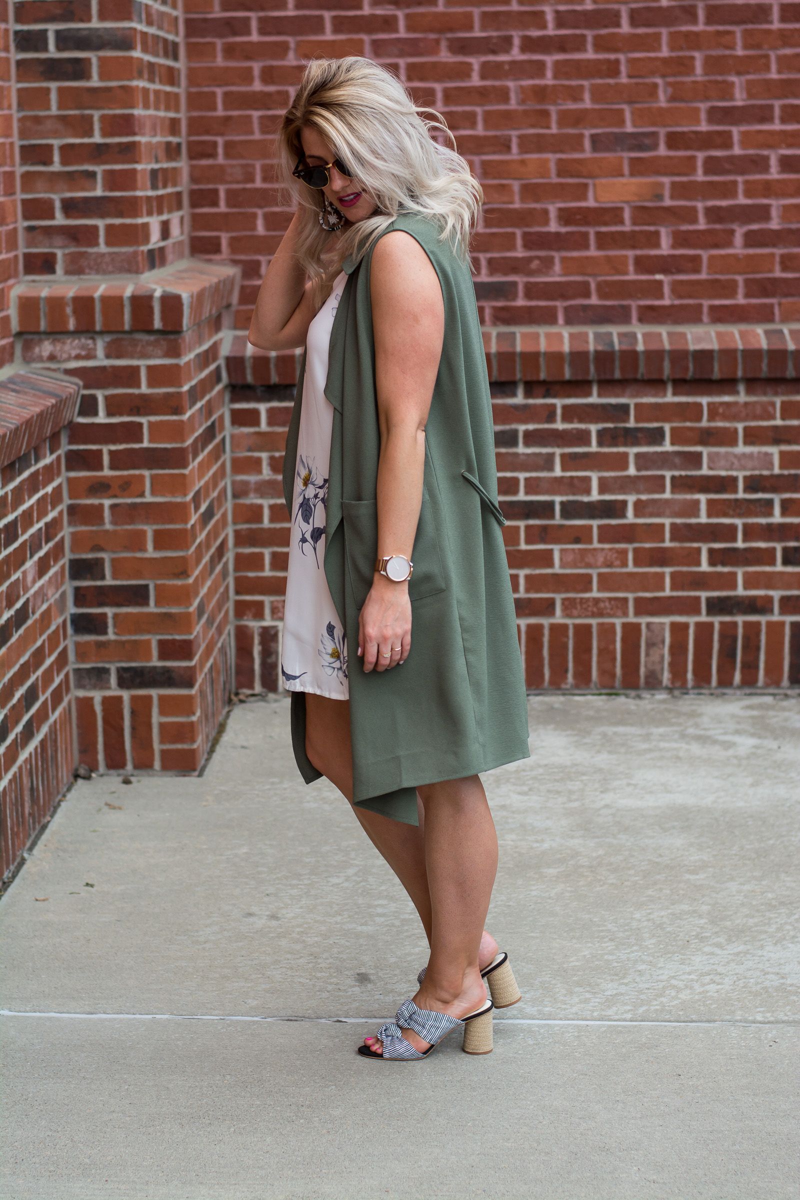 Olive Green Vest Outfit Ideas
  for Women