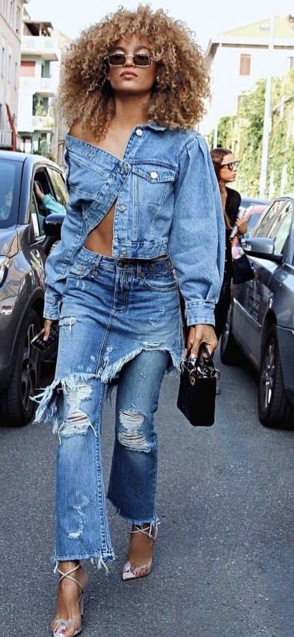 Really Ripped Jeans Edgy
  Outfits for Women