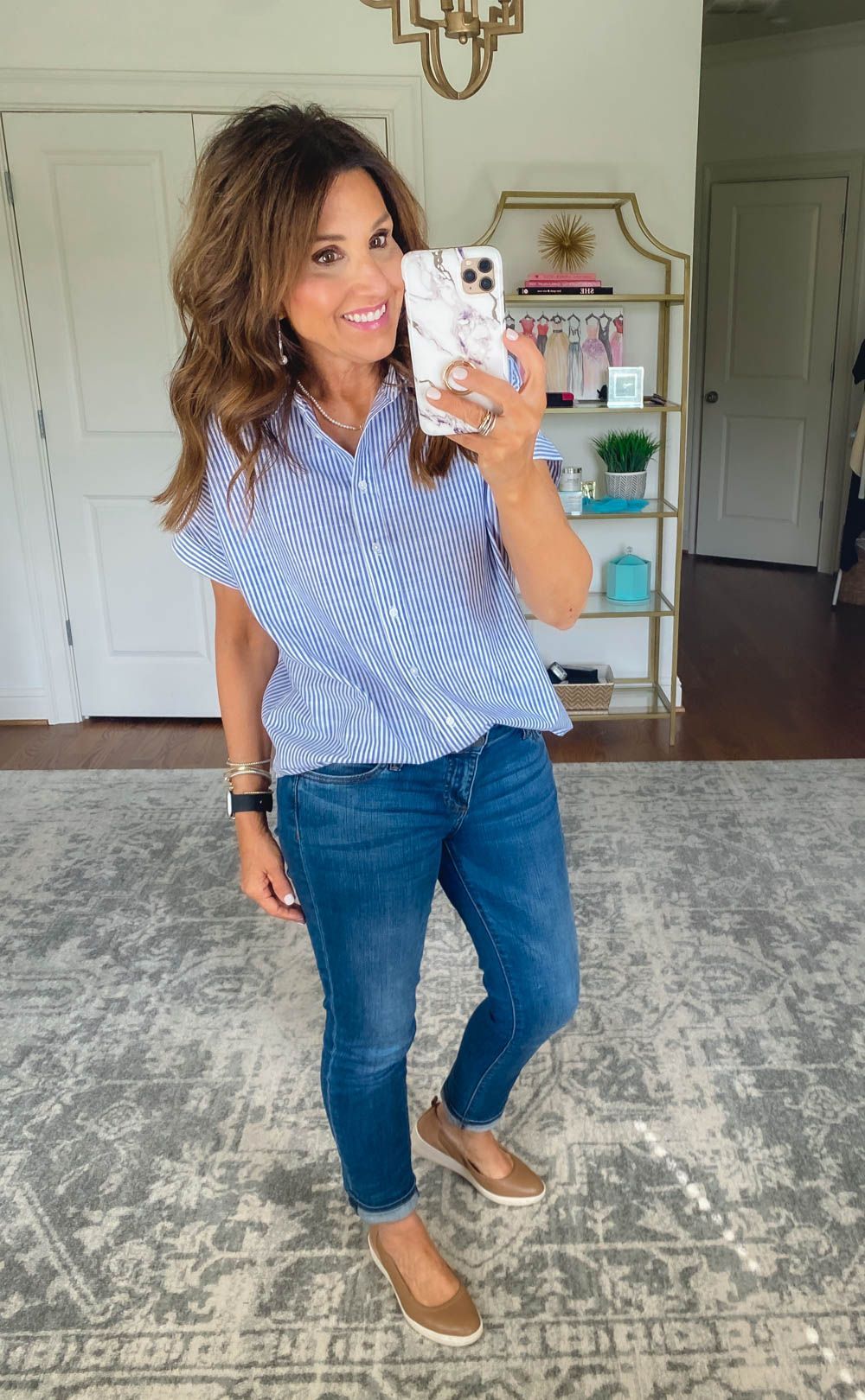 Mama Jeans Outfit Ideas for
  Women