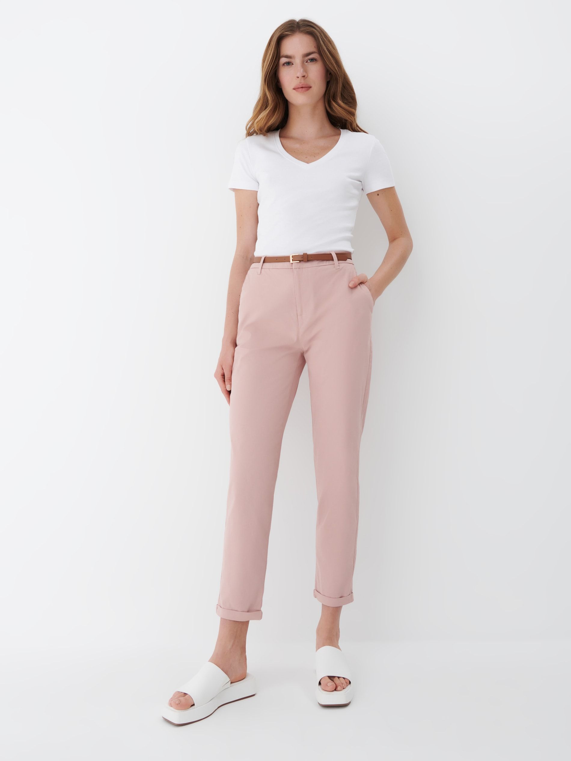 Slim Fit Chinos Outfits for
  Ladies