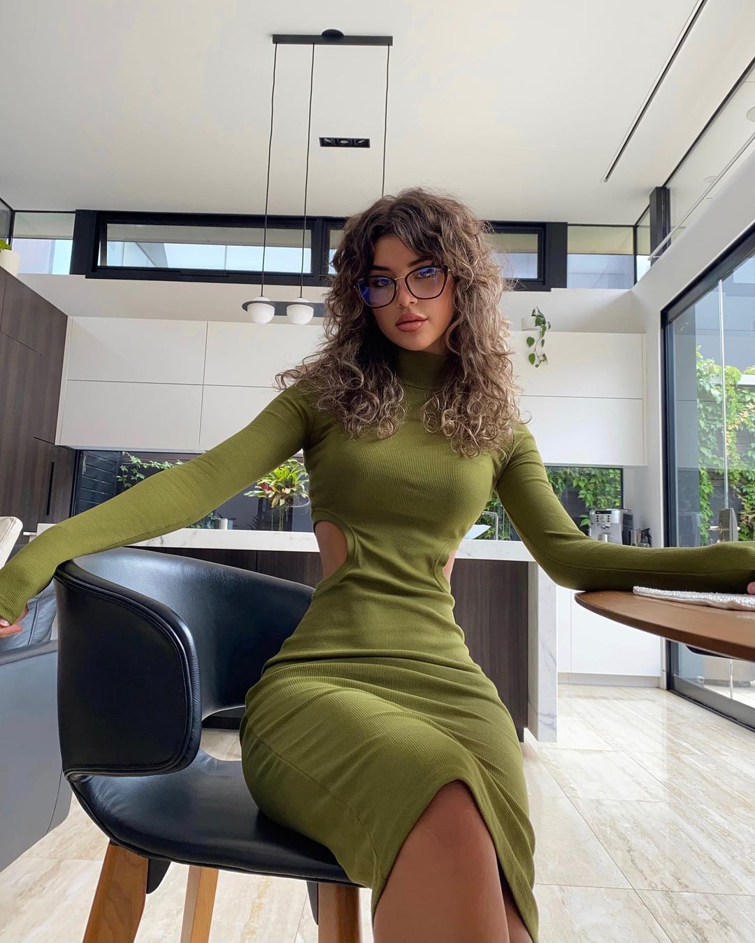 Olive Green Bodycon Dress
  Outfit Ideas