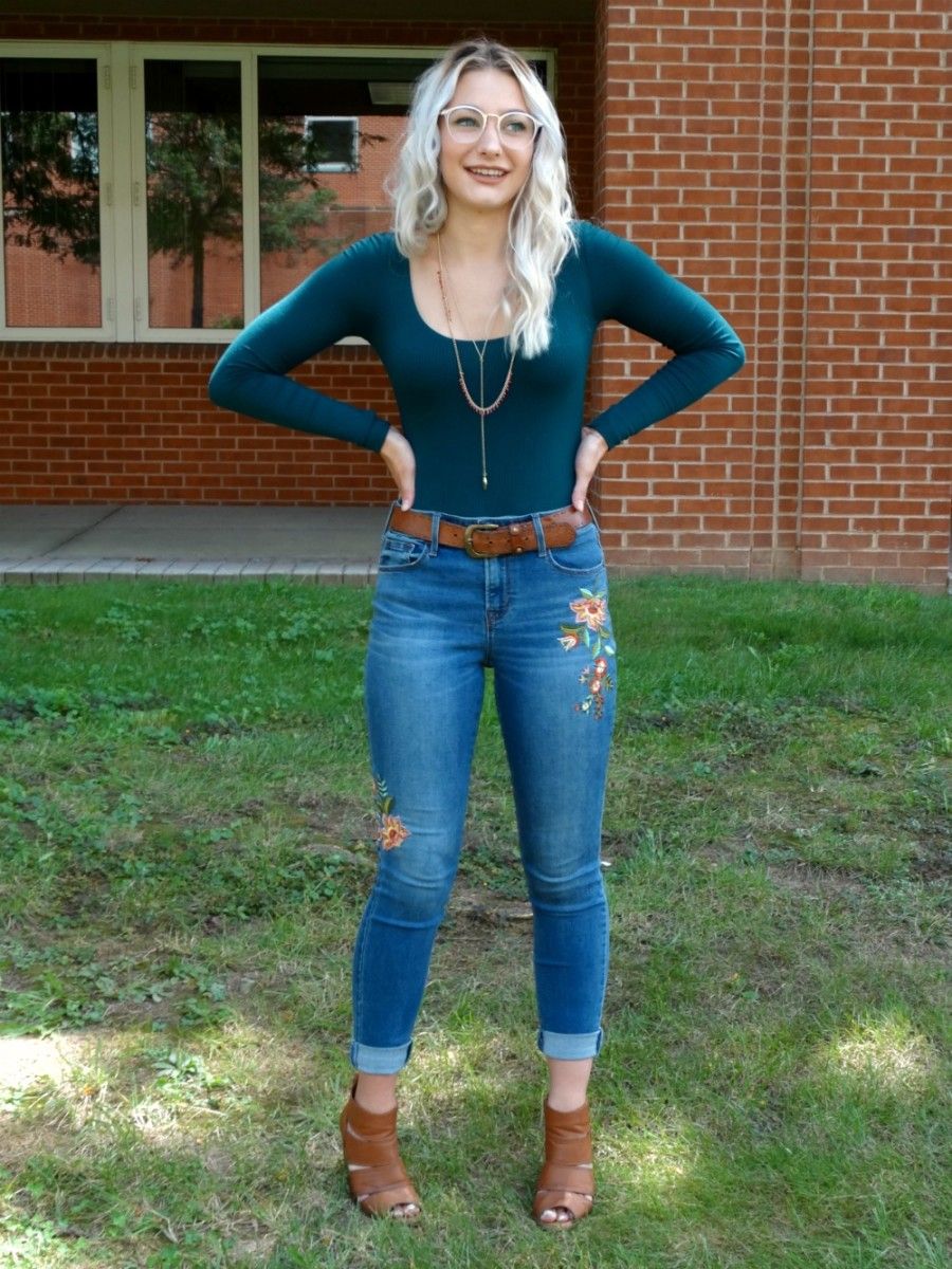 Embroidered Jeans Outfit Ideas