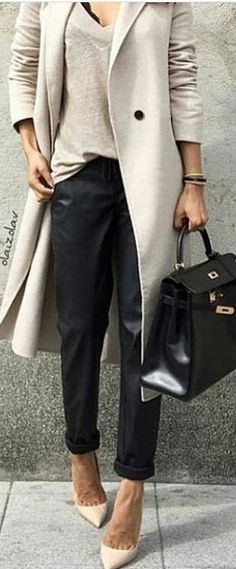 Maxi Coat Outfit Ideas for
  Ladies