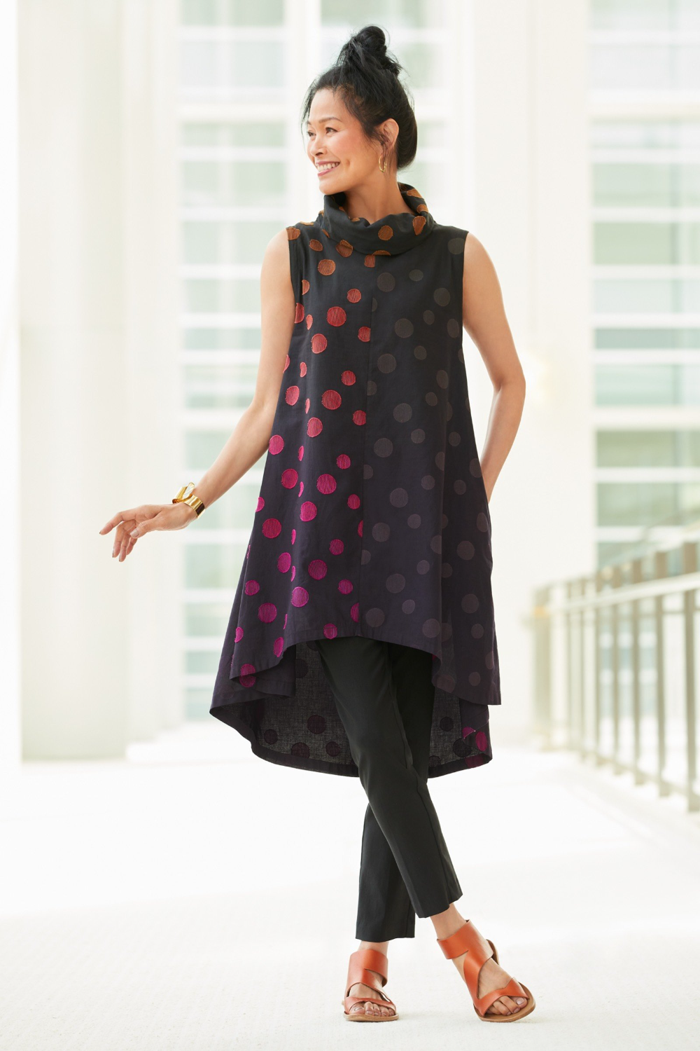 Sleeveless Tunic Outfits for
  Women