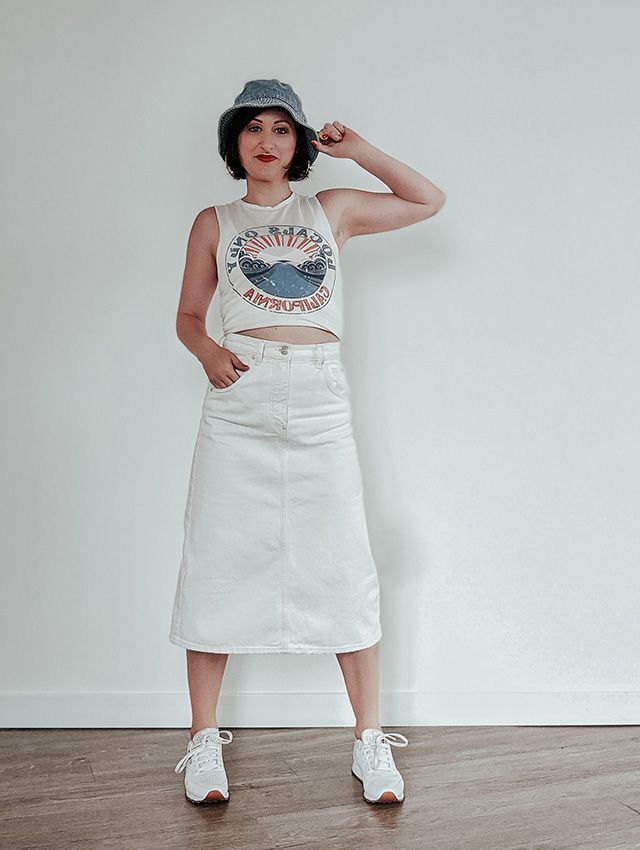 Style Denim Midi Skirt Outfit
  Ideas