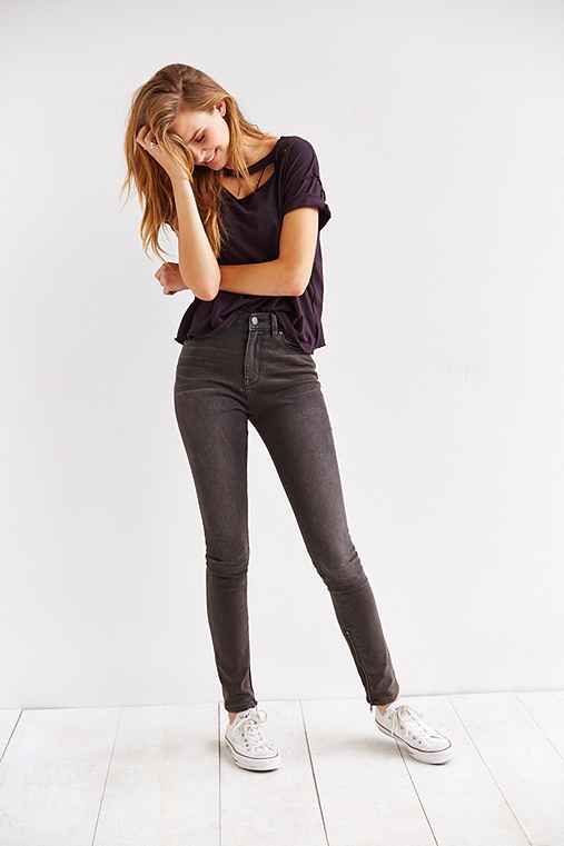 Ankle Zip Jeans Outfit Ideas