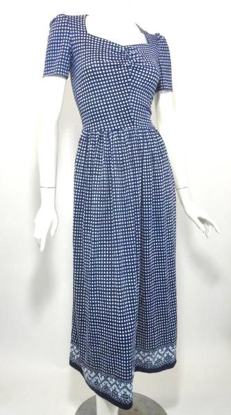 Blue Polka Dot Dress Vintage
  Outfit Ideas for Women