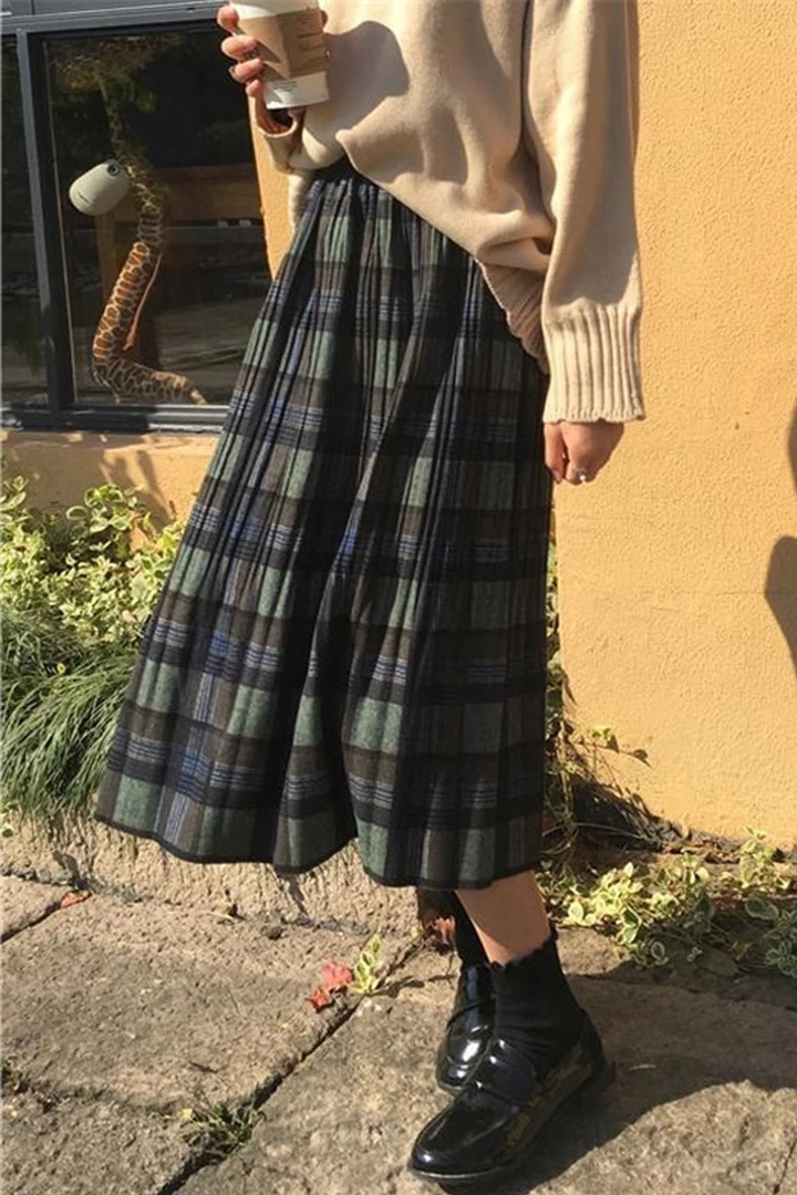 Plaid Wool Skirt Outfit Ideas
  for Women