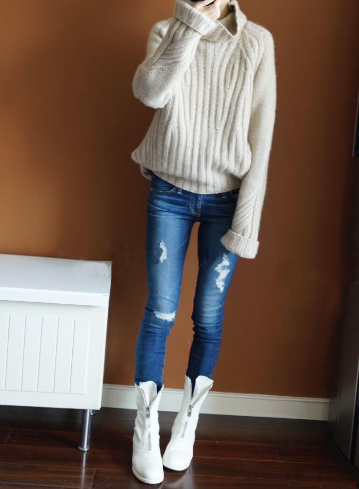 Oversized Knit Sweater Outfit
  Ideas for Women