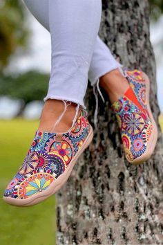 Canvas Shoes for Women Outfit
  Ideas