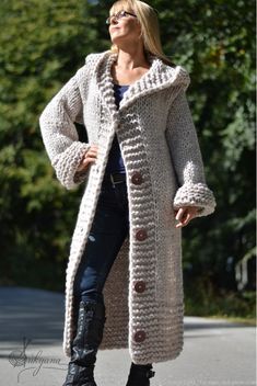 Hooded Cardigan Outfits for
  Ladies