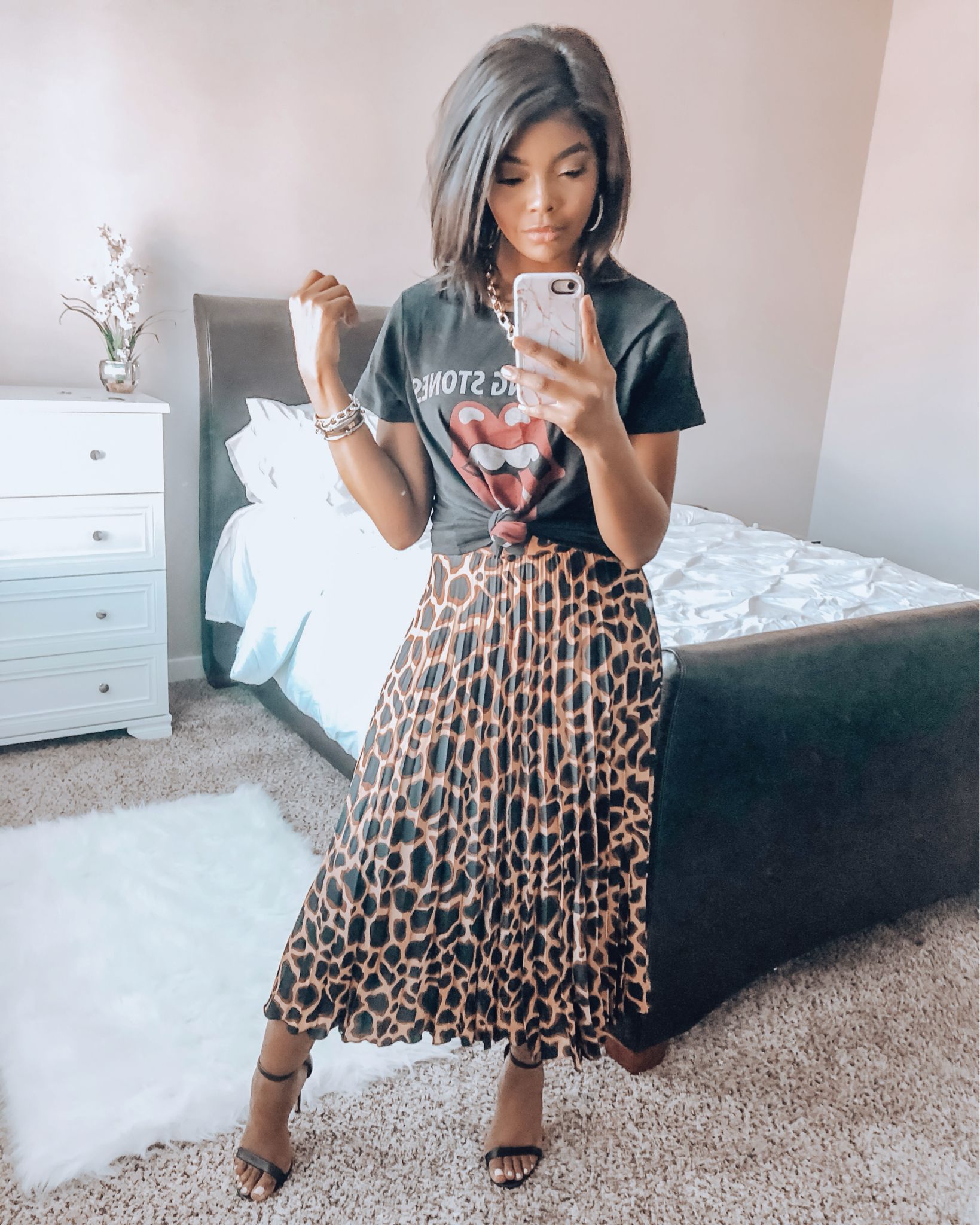 Leopard Print Skirt Outfit
  Ideas