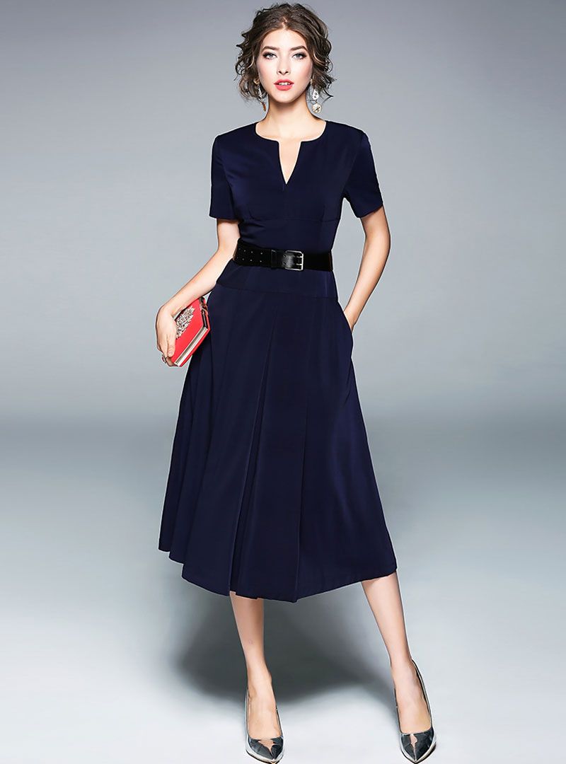 Navy Blue Midi Dress Outfit
  Ideas for Women