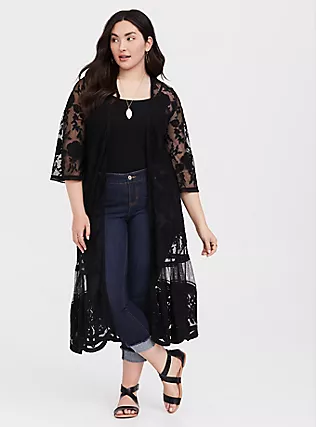 Black Lace Kimono Outfit Ideas