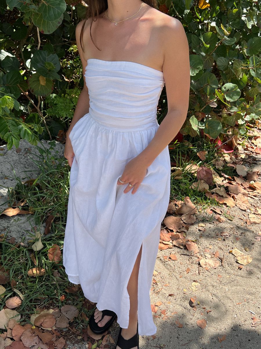 White Strapless Dress Outfit
  Ideas