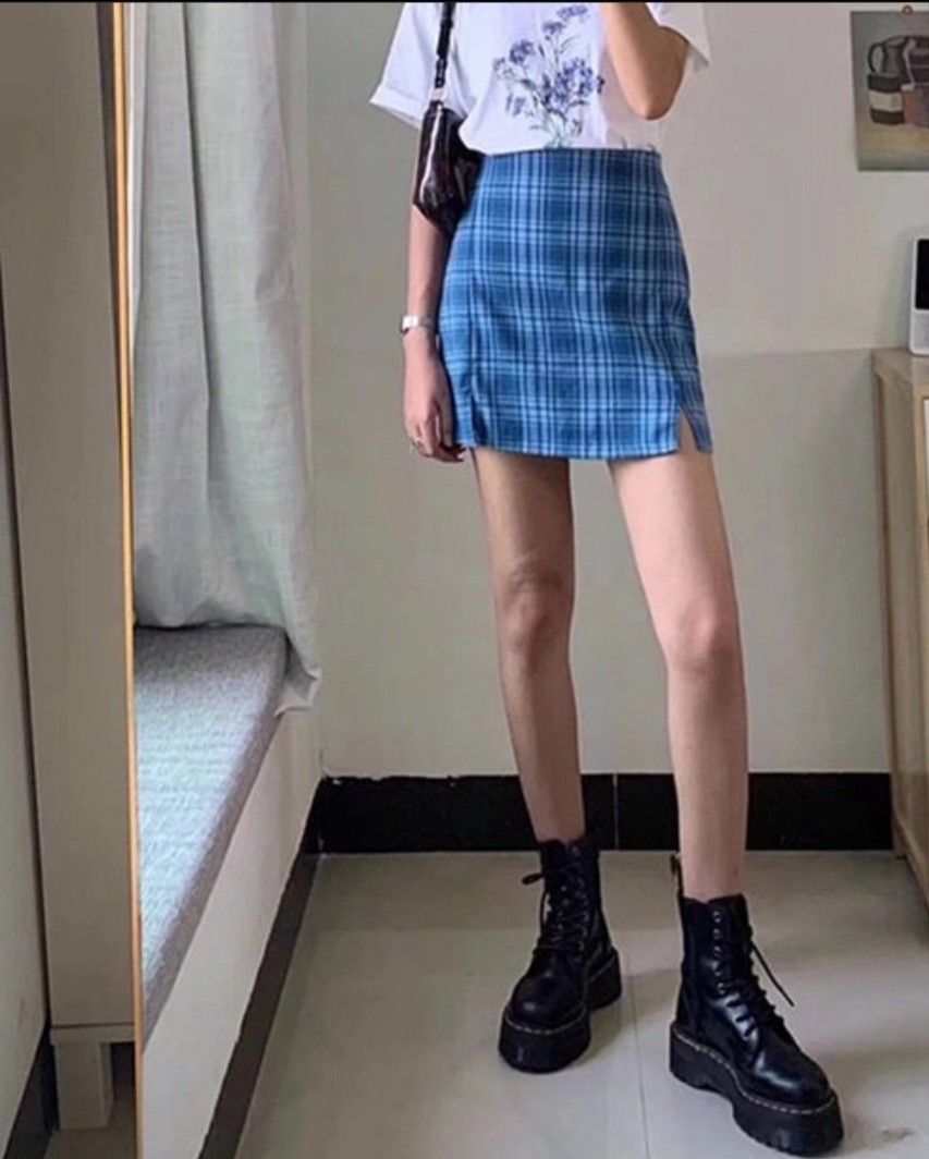 Blue Plaid Skirt Outfit Ideas