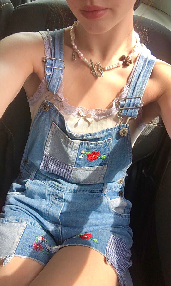 Denim Overall Shorts Outfits
  Ideas for Women