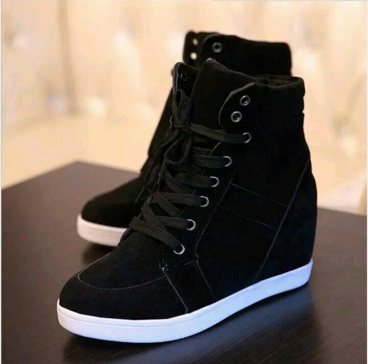 Hidden Wedge Sneakers Outfit
  Ideas for Ladies
