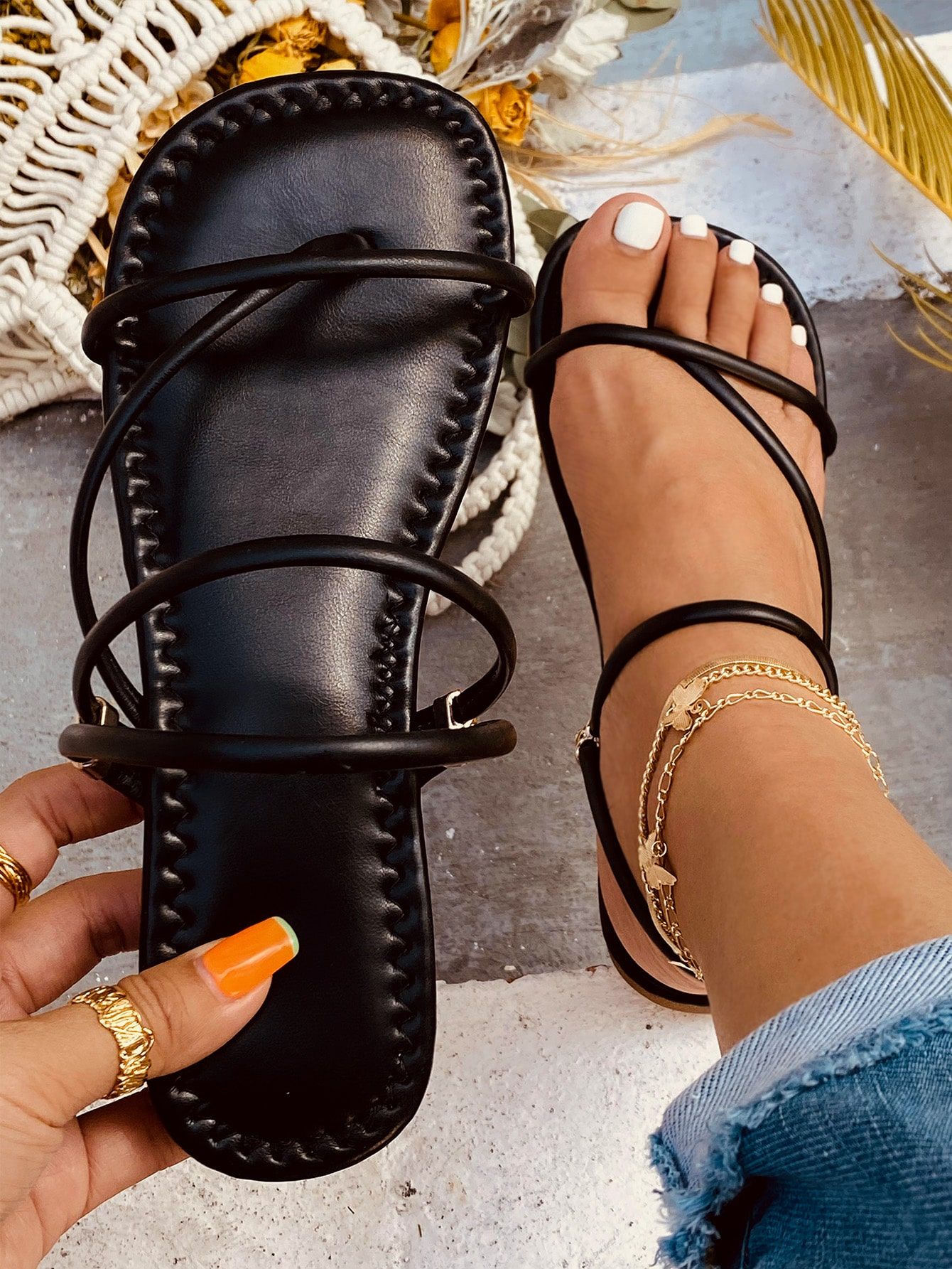 Thong Sandals Outfit Ideas for
  Women
