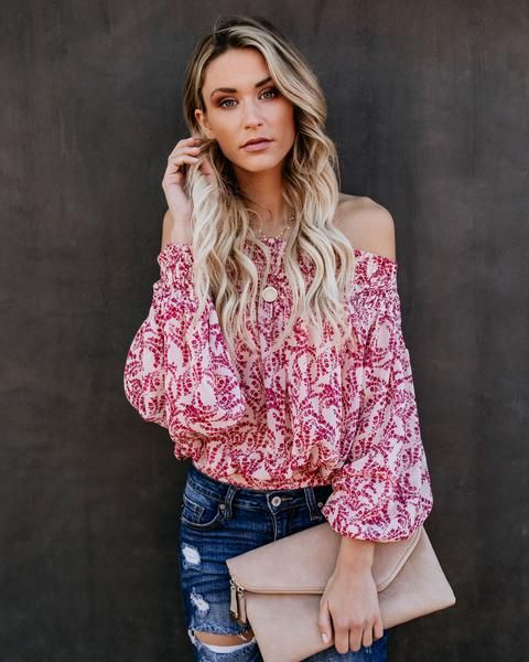 Off The Shoulder Peasant Tops
  Outfit Ideas