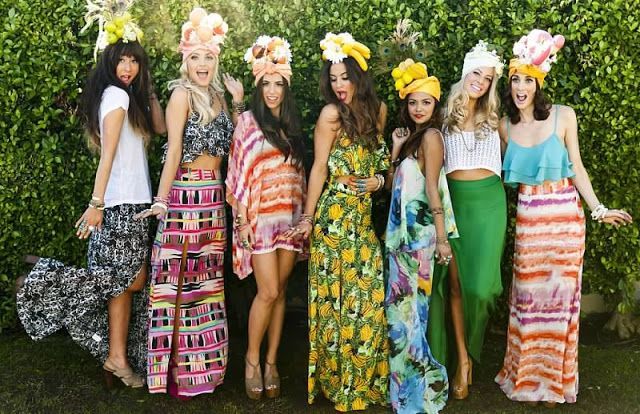 Hawaiian Summer Dress Outfit
  Ideas for Women