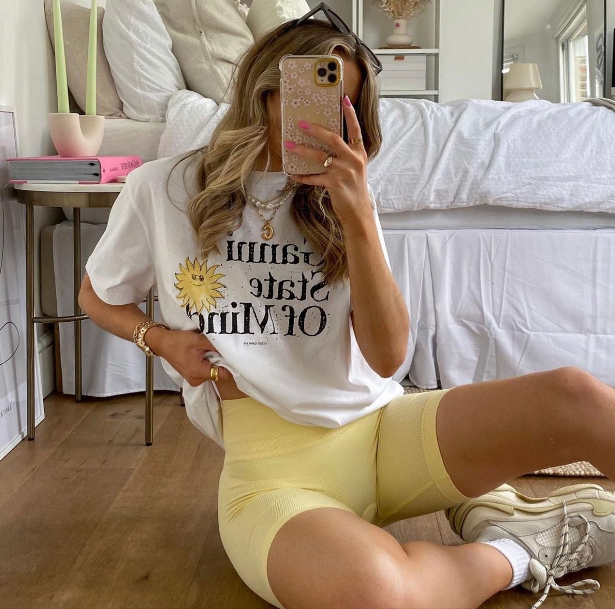 Yellow Shorts Outfit Ideas