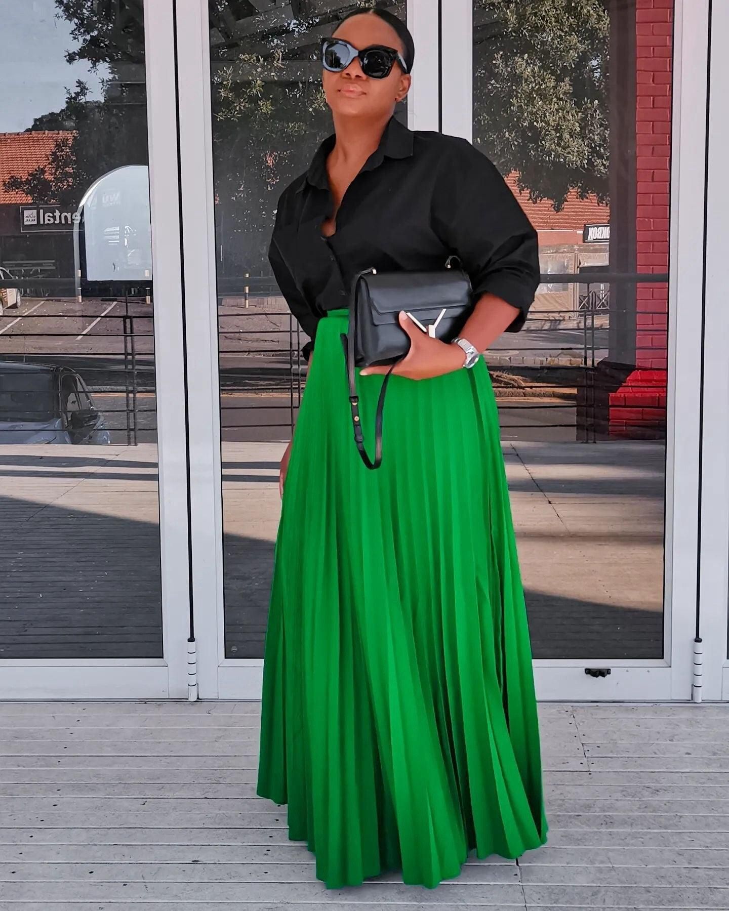 Pleated Maxi Skirt Outfit
  Ideas