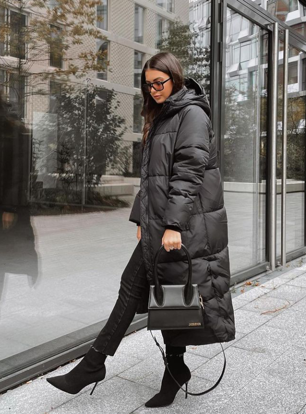 Black Puffer Jacket for Women
  Outfit Ideas