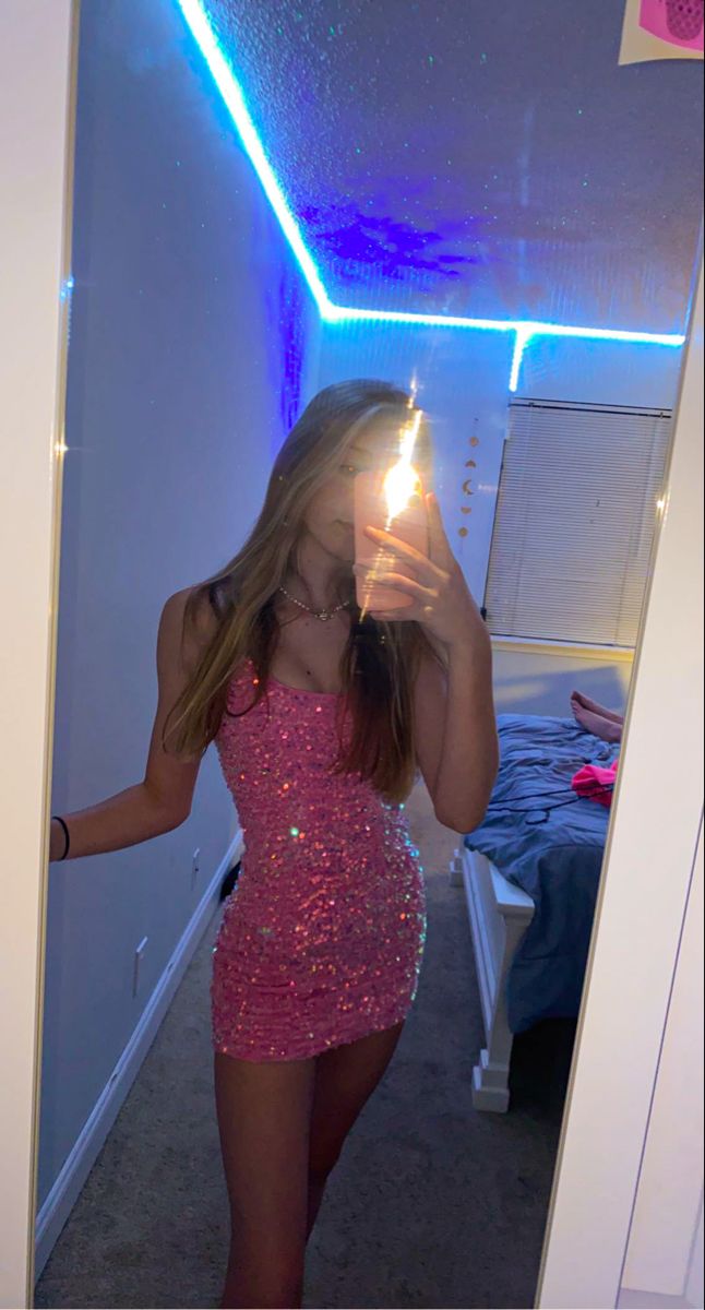 Pink Bodycon Dress Outfit
  Ideas
